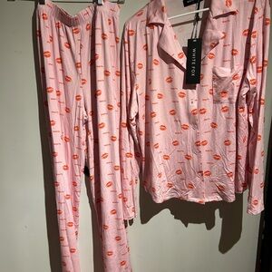 White Fox Pillow  Talk Printed Long Sleeve Pyjama Set Strawberry Kisses